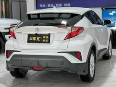 2021 Toyota C-HR 2.0L Comfort, белый — фото 9