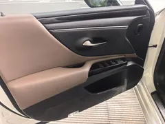 2022 Lexus ES 200 Excellence, белый — фото 5
