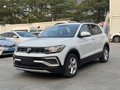 2023 Volkswagen Tacqua 1.5L AT Fashion