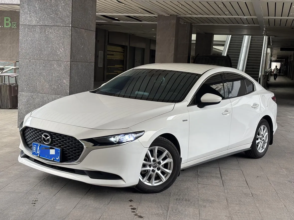 2021 Mazda Mazda3 2.0L AT