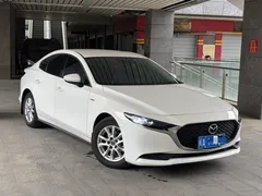 2021 Mazda Mazda3 2.0L AT, белый — фото 3