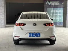 2021 Mazda Mazda3 2.0L AT, белый — фото 5