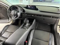 2021 Mazda Mazda3 2.0L AT, белый — фото 10