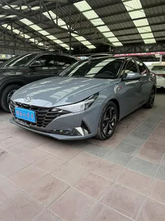 2022 Hyundai Elantra 1.5L CVT LUX Premium — фото 1