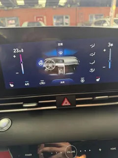 2022 Hyundai Elantra 1.5L CVT LUX Premium — фото 14