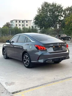 2022 MG MG5 180DVVT CVT Flagship — фото 13