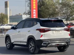 2021 Kia Seltos 1.5L CVT Trend, белый — фото 7