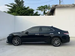 2021 Toyota Camry 2.5G Luxury, чёрный — фото 2
