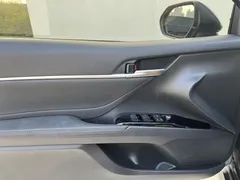 2021 Toyota Camry 2.5G Luxury, чёрный — фото 13