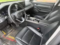 2022 Geely Emgrand 4th Gen 1.5L CVT Luxury — фото 7