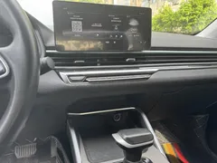 2022 Geely Emgrand 4th Gen 1.5L CVT Luxury — фото 9