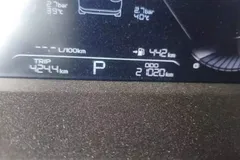 2022 Geely Emgrand 4th Gen 1.5L CVT Luxury — фото 15