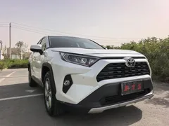 2022 Toyota RAV4 2.0L CVT 2WD Fashion, белый — фото 3