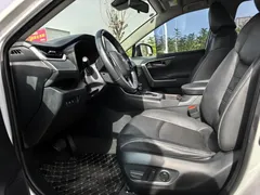 2022 Toyota RAV4 2.0L CVT 2WD Fashion, белый — фото 6