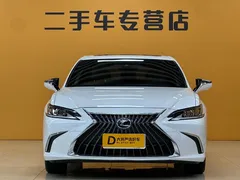 2022 Lexus ES 200 Excellence, белый — фото 2