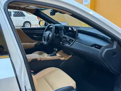 2022 Lexus ES 200 Excellence, белый — фото 8