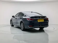 2022 Lexus ES 200 Luxury, синий — фото 4