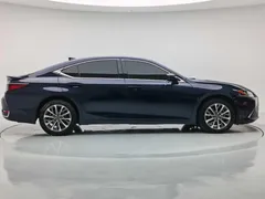 2022 Lexus ES 200 Luxury, синий — фото 7