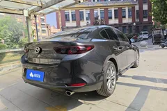 2023 Mazda Mazda3 2.0L AT — фото 9