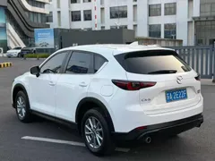 2022 Mazda CX-5 2.0L AT 2WD, белый — фото 9