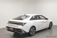 2023 Hyundai Elantra 1.5L CVT GLX Elite, белый — фото 2