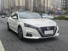2021 Nissan Teana 2.0L XL Upper AD1, белый — фото 2