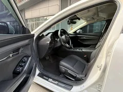 2021 Mazda Mazda3 2.0L AT, белый — фото 4
