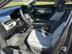 2022 Geely Emgrand 4th Gen 1.5L CVT Flagship — фото 4