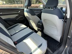 2022 Geely Emgrand 4th Gen 1.5L CVT Flagship — фото 7