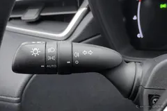 2023 Toyota Frontlander 2.0L CVT Elite, белый — фото 24