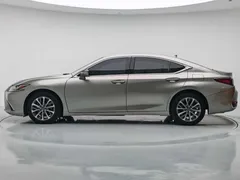 2022 Lexus ES 200 Excellence — фото 4