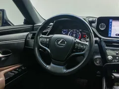 2022 Lexus ES 200 Excellence — фото 11
