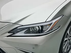 2022 Lexus ES 200 Excellence — фото 19