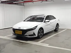 2022 Hyundai Elantra 1.5L CVT LUX Premium, белый — фото 1