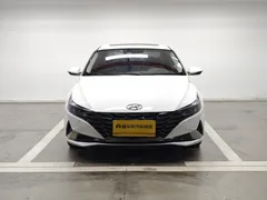 2022 Hyundai Elantra 1.5L CVT LUX Premium, белый — фото 2