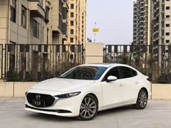 2023 Mazda Mazda3 2.0L AT, белый — фото 1