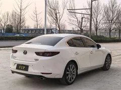 2023 Mazda Mazda3 2.0L AT, белый — фото 13