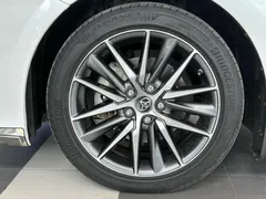 2021 Toyota Camry 2.5G Luxury, белый — фото 18