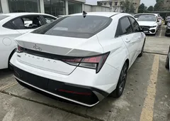 2023 Hyundai Elantra 1.5L CVT GLX Elite, белый — фото 13
