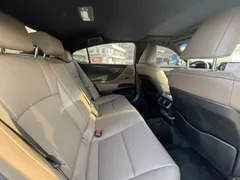 2022 Lexus ES 200 Excellence, чёрный — фото 4