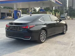 2022 Lexus ES 200 Excellence, чёрный — фото 5