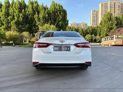 2022 Toyota Camry 2.0G Luxury, белый — фото 8
