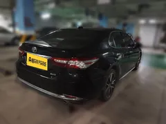 2023 Toyota Camry 2.5G Luxury, чёрный — фото 2
