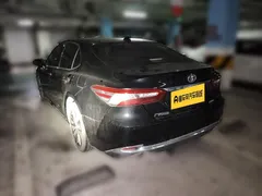 2023 Toyota Camry 2.5G Luxury, чёрный — фото 4