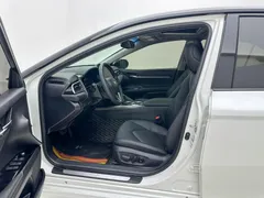 2021 Toyota Camry 2.5S Fashion, белый — фото 12