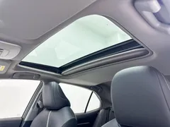 2021 Toyota Camry 2.5S Fashion, белый — фото 14