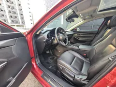 2022 Mazda Mazda3 2.0L AT, красный — фото 3