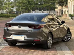 2022 Mazda Mazda3 2.0L AT — фото 4