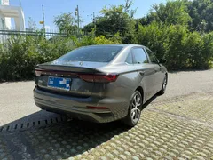 2023 Geely Emgrand 4th Gen Champion 1.5L CVT Flagship — фото 5
