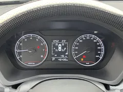 2023 Geely Emgrand 1.5L CVT Luxury Champion 4th Gen, белый — фото 11